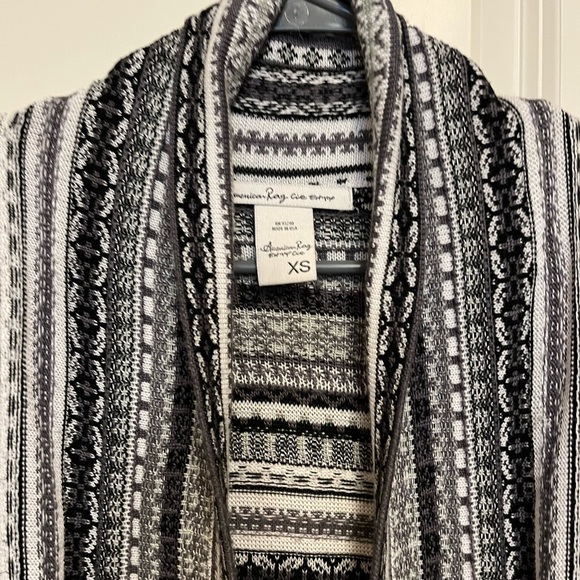 American Rag Black Grey White Open Front Cardigan size XS - Picture 2 of 5